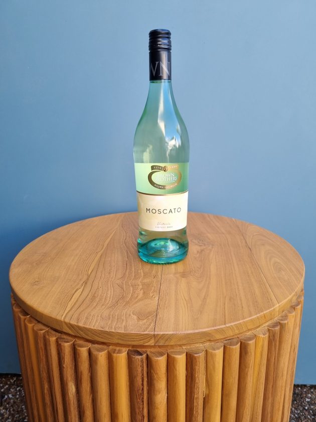Champagne and Wine - Image 2